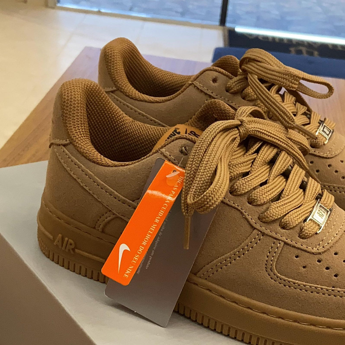 Modelo Air Force - Caramelo