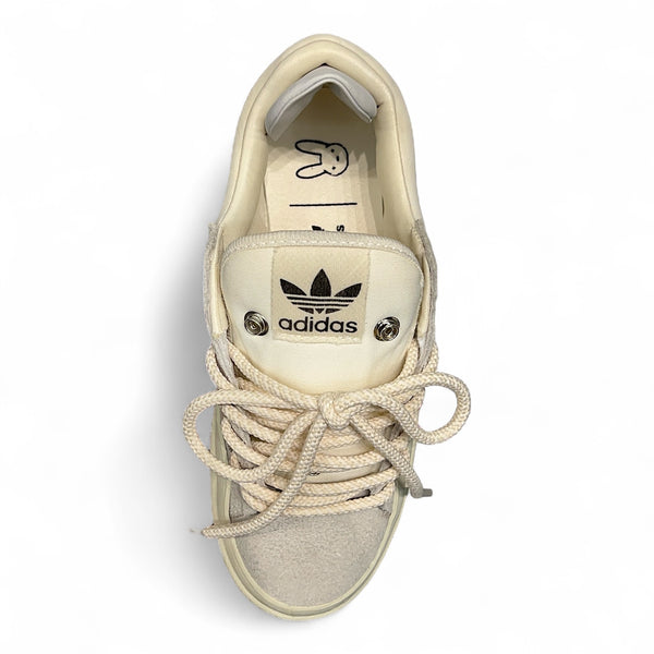 Modelo Campus Bad Bunny Bege