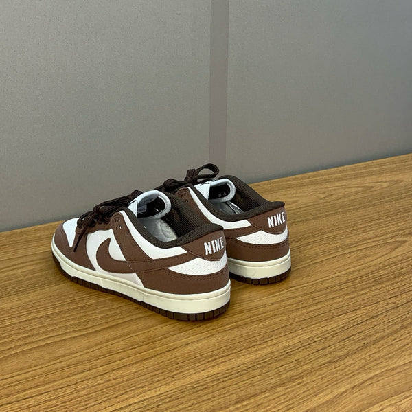Modelo SB Dunk Low-Marrom