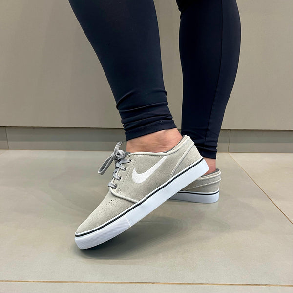 Modelo Sb Stefan Janoski