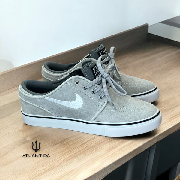 Modelo Sb Stefan Janoski