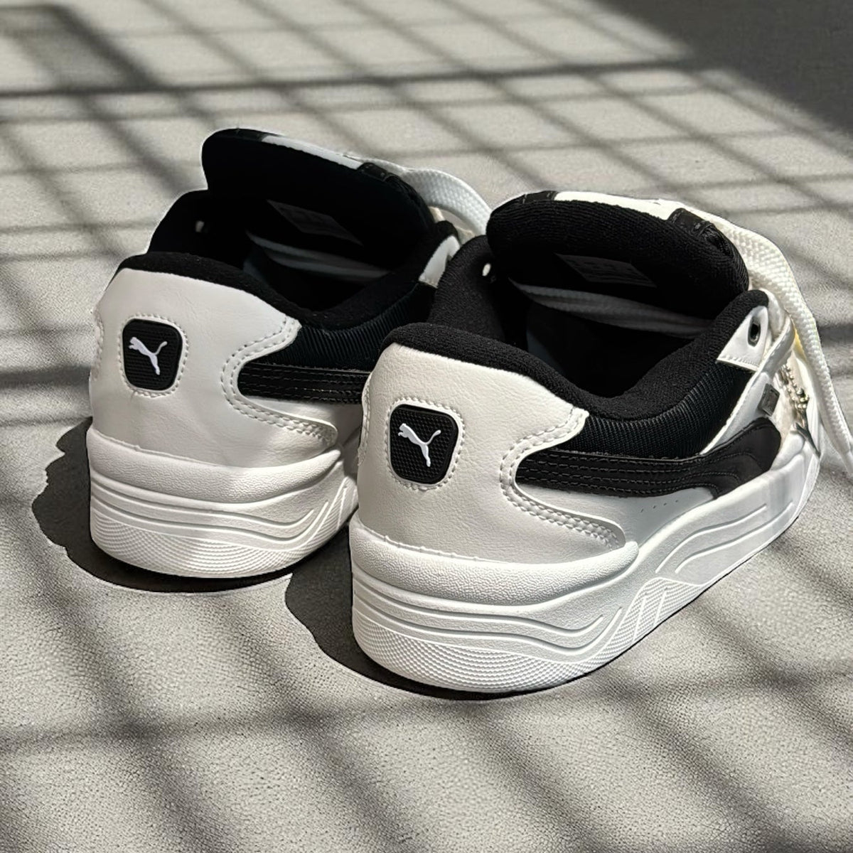 Modelo PM 180 Branco/Preto